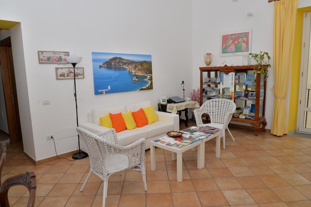Casa Lungomare Bed & Breakfast Салерно Екстериор снимка