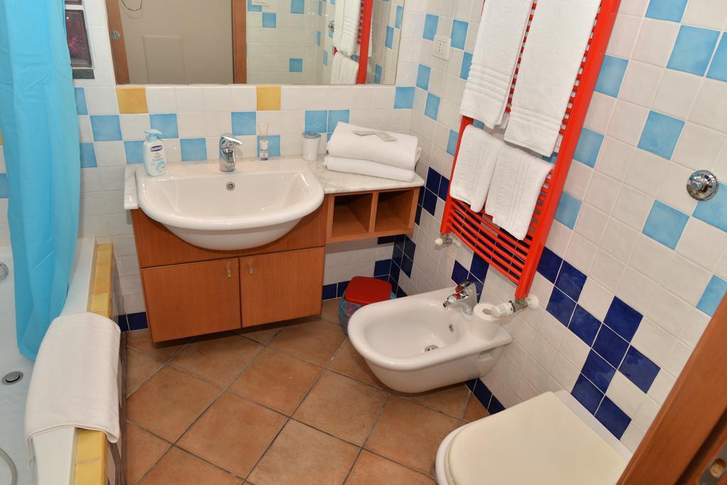 Casa Lungomare Bed & Breakfast Салерно Екстериор снимка