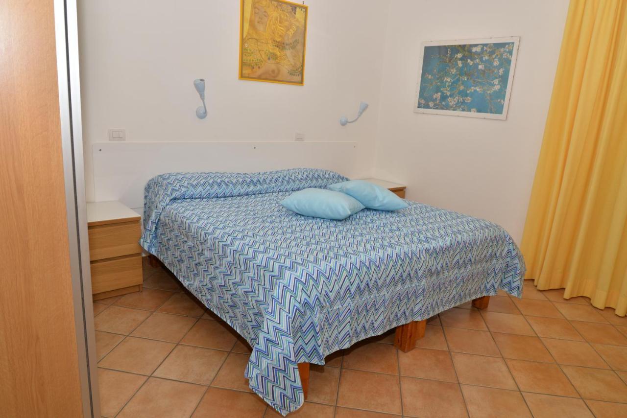 Casa Lungomare Bed & Breakfast Салерно Екстериор снимка